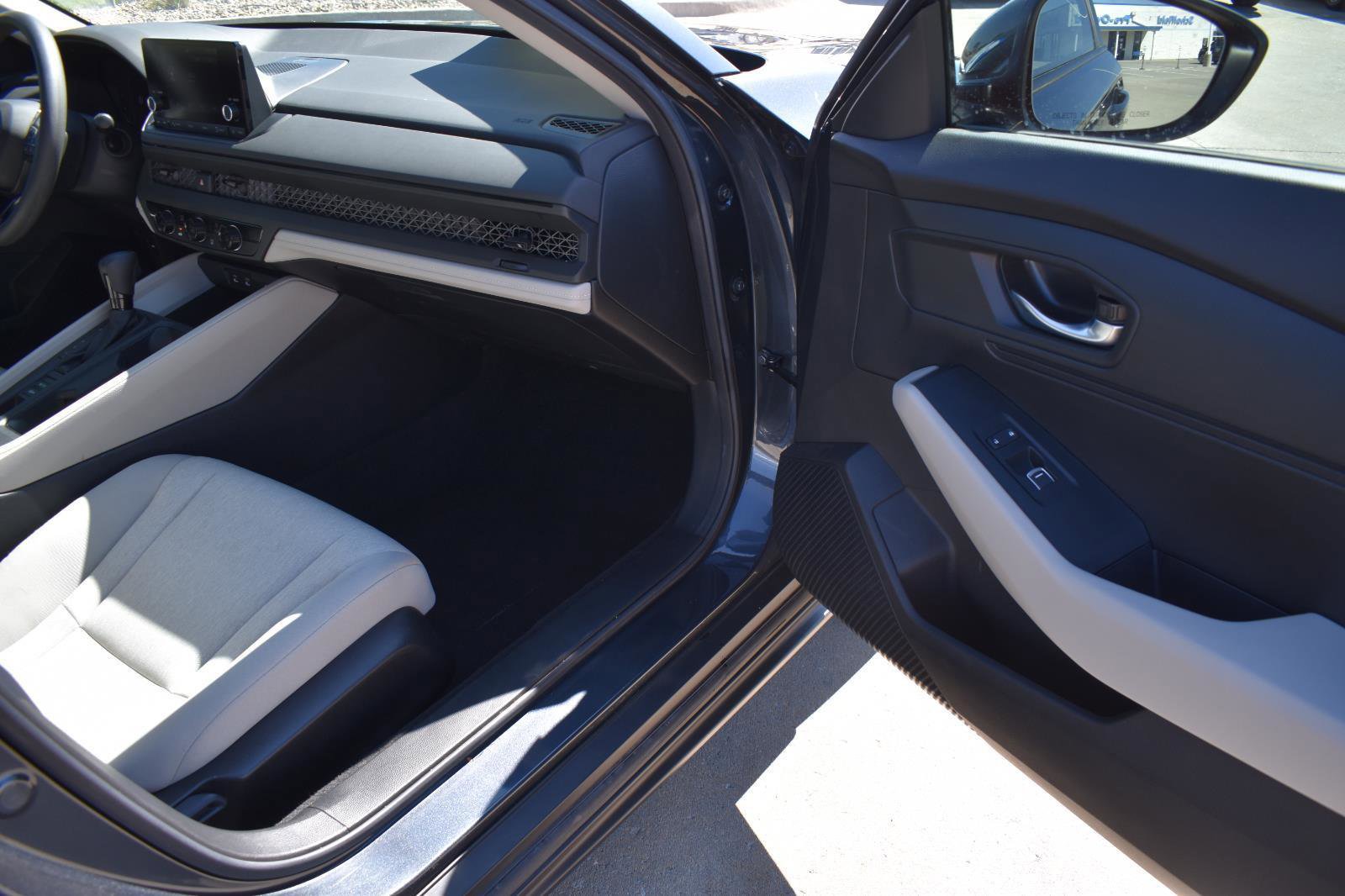 Used 2024 Honda Accord LX image 13