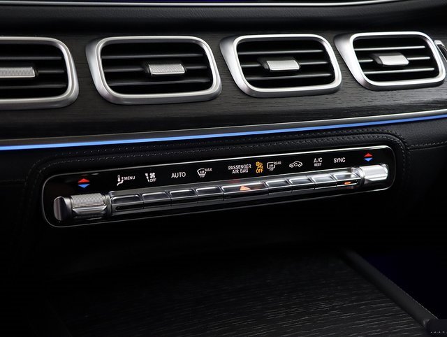 New 2026 Mercedes-Benz GLE 450 4MATIC image 25