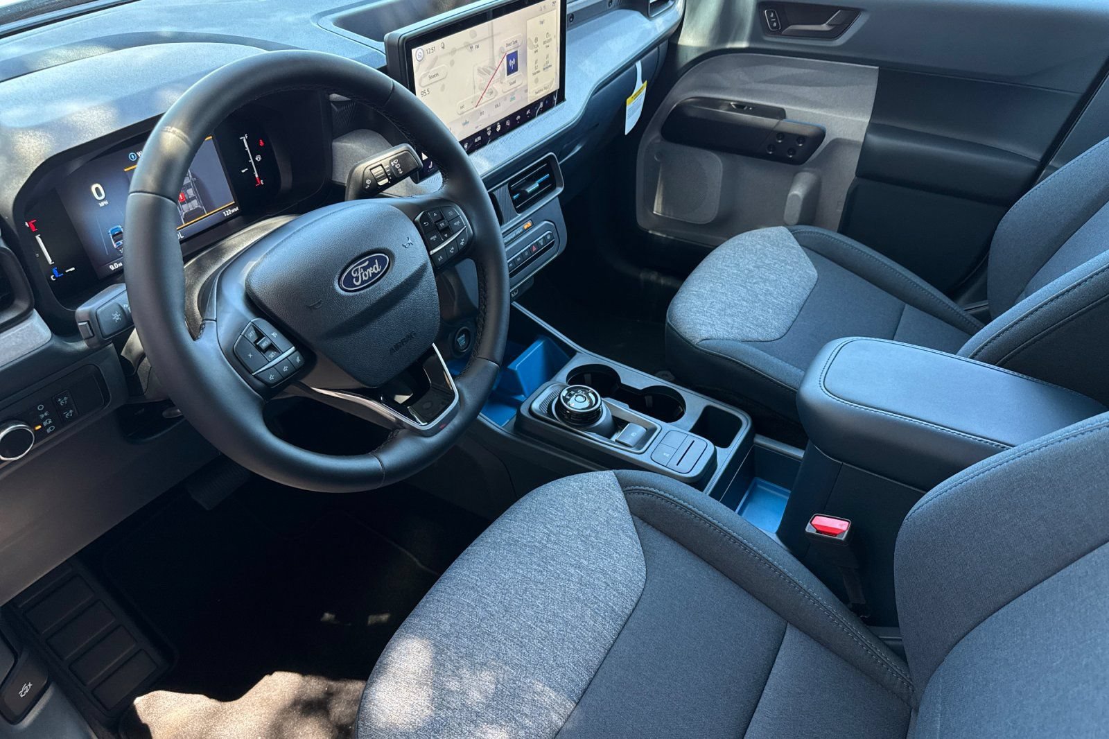 New 2026 Ford Maverick XLT w/ XLT Luxury Package FWD image 10