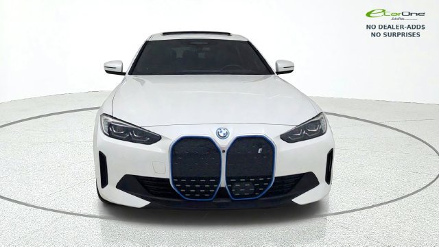 Used 2024 BMW i4 eDrive40 RWD image 2