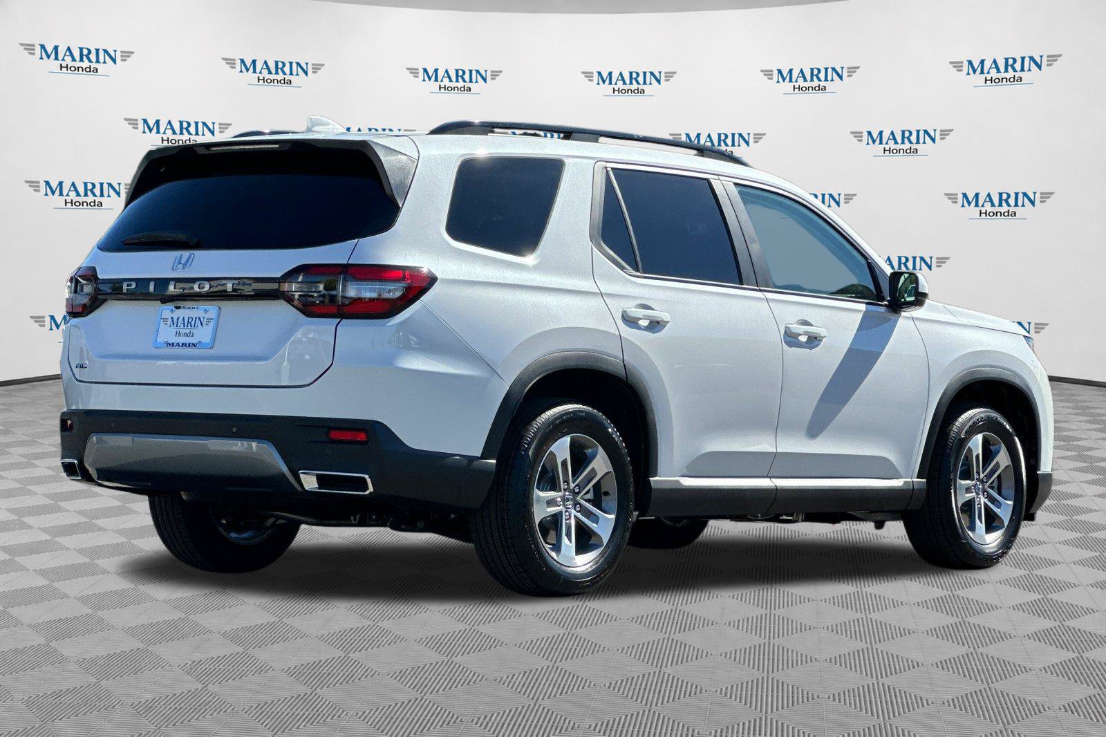 New 2026 Honda Pilot EX-L image 3