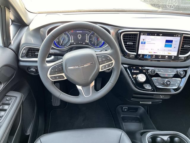 New 2026 Chrysler Voyager LX FWD image 12