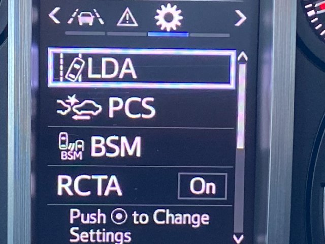 Used 2023 Toyota 4Runner TRD Off-Road Premium w/ Off Road Premium Plus Package AWD/4WD image 18