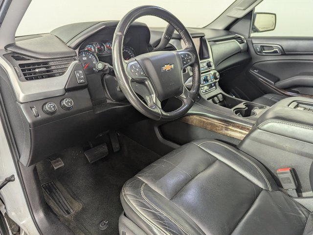 Used 2016 Chevrolet Suburban LT w/ Luxury Package image 11