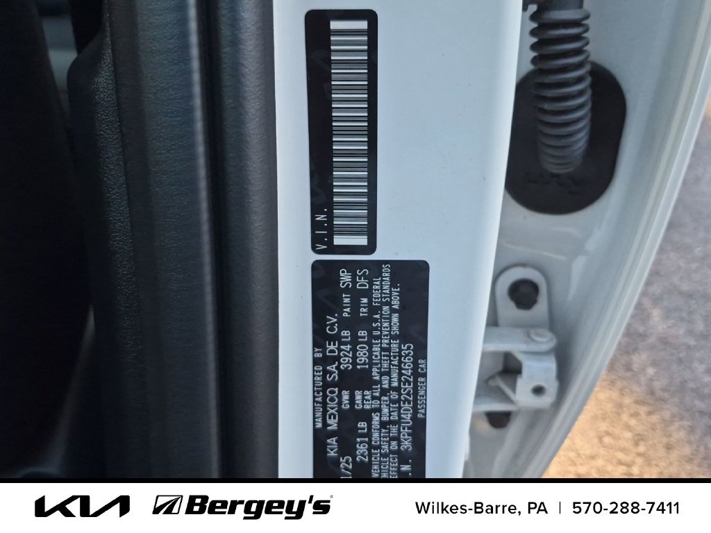 Certified 2025 Kia K4 EX FWD image 37