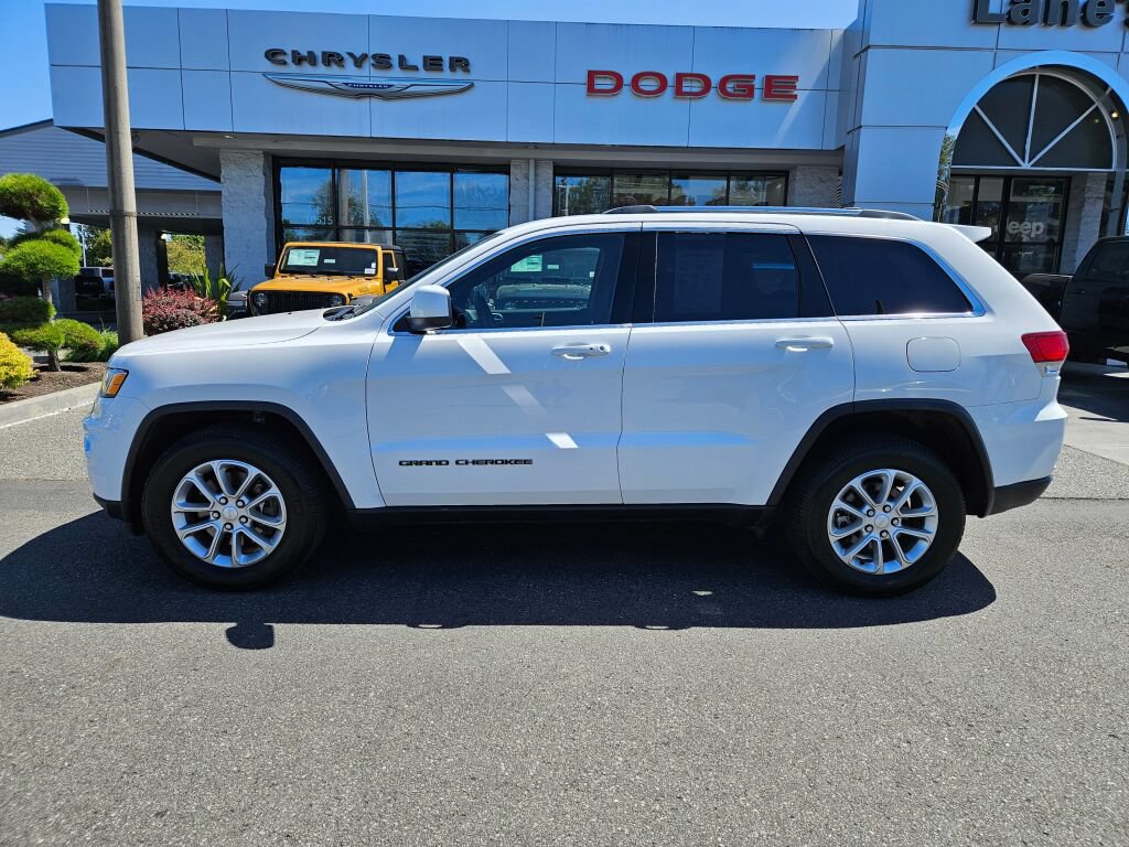 Used 2021 Jeep Grand Cherokee Laredo w/ Protech Group AWD/4WD image 2
