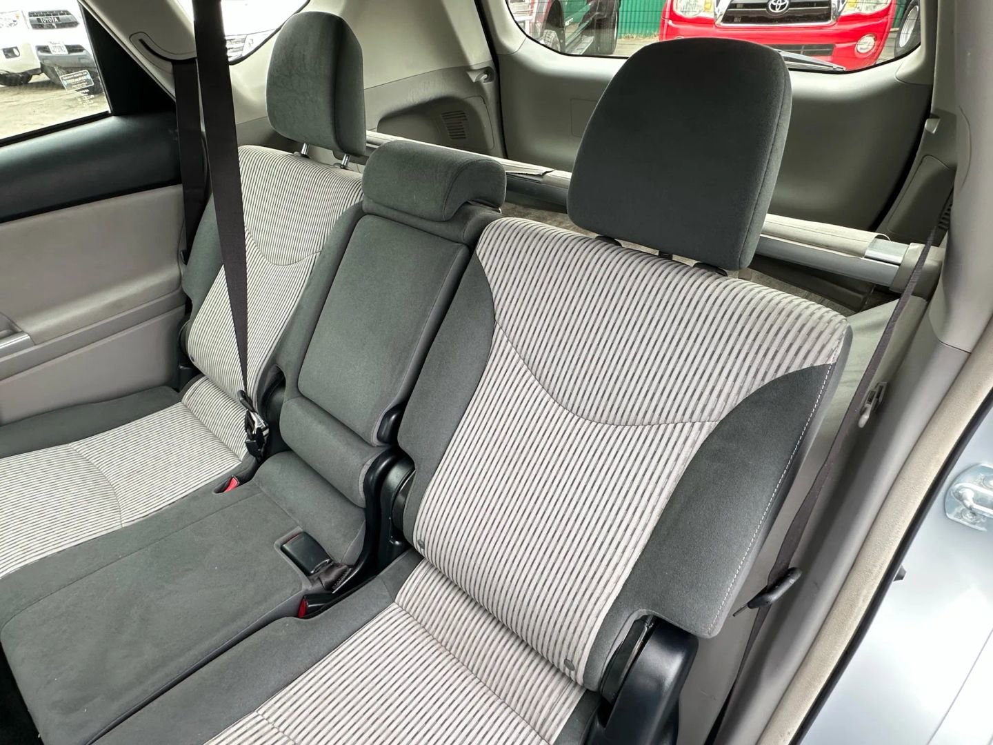 Used 2015 Toyota Prius V Three image 18