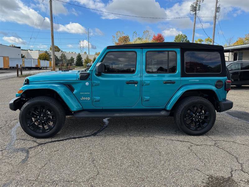 Used 2024 Jeep Wrangler Sahara image 5