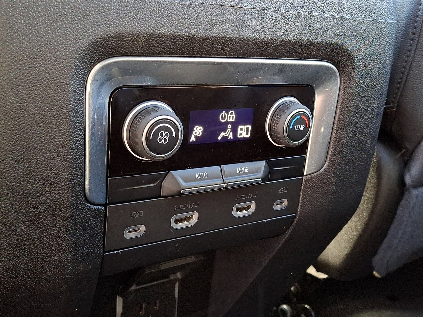 Certified 2023 Chevrolet Suburban LT image 13