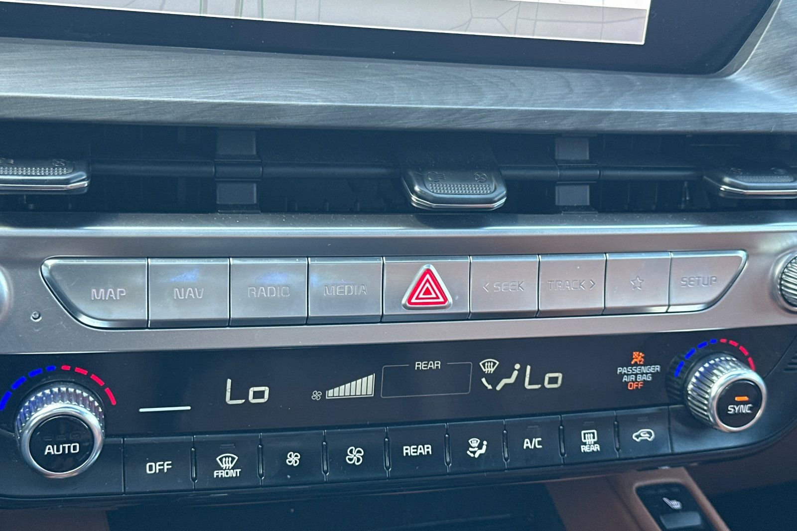 Used 2024 Kia Telluride EX X-Line image 30