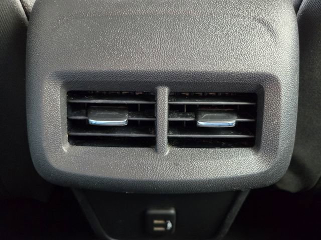 Used 2021 Chevrolet Equinox LT image 28