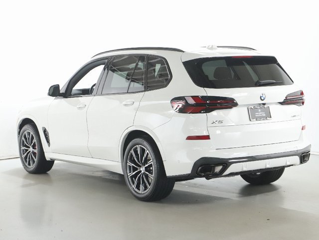 Used 2024 BMW X5 xDrive40i w/ M Sport Package AWD/4WD image 42
