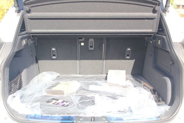 New 2026 Jaguar F-PACE R-Dynamic S image 12