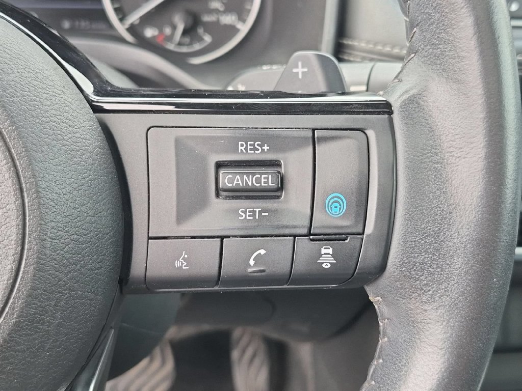 Used 2023 Nissan Rogue SL AWD/4WD image 21