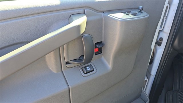 Used 2019 Chevrolet Express 2500 w/ Driver Convenience Package image 12