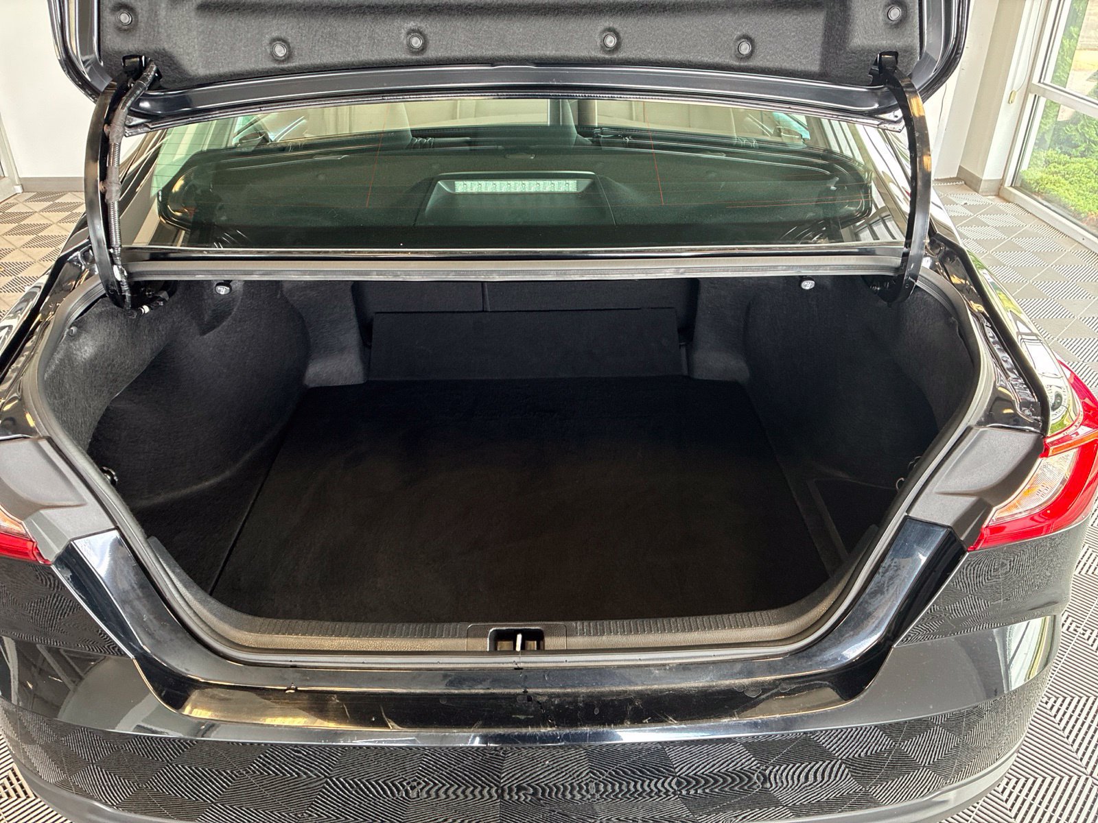 Used 2025 Toyota Camry LE FWD image 11