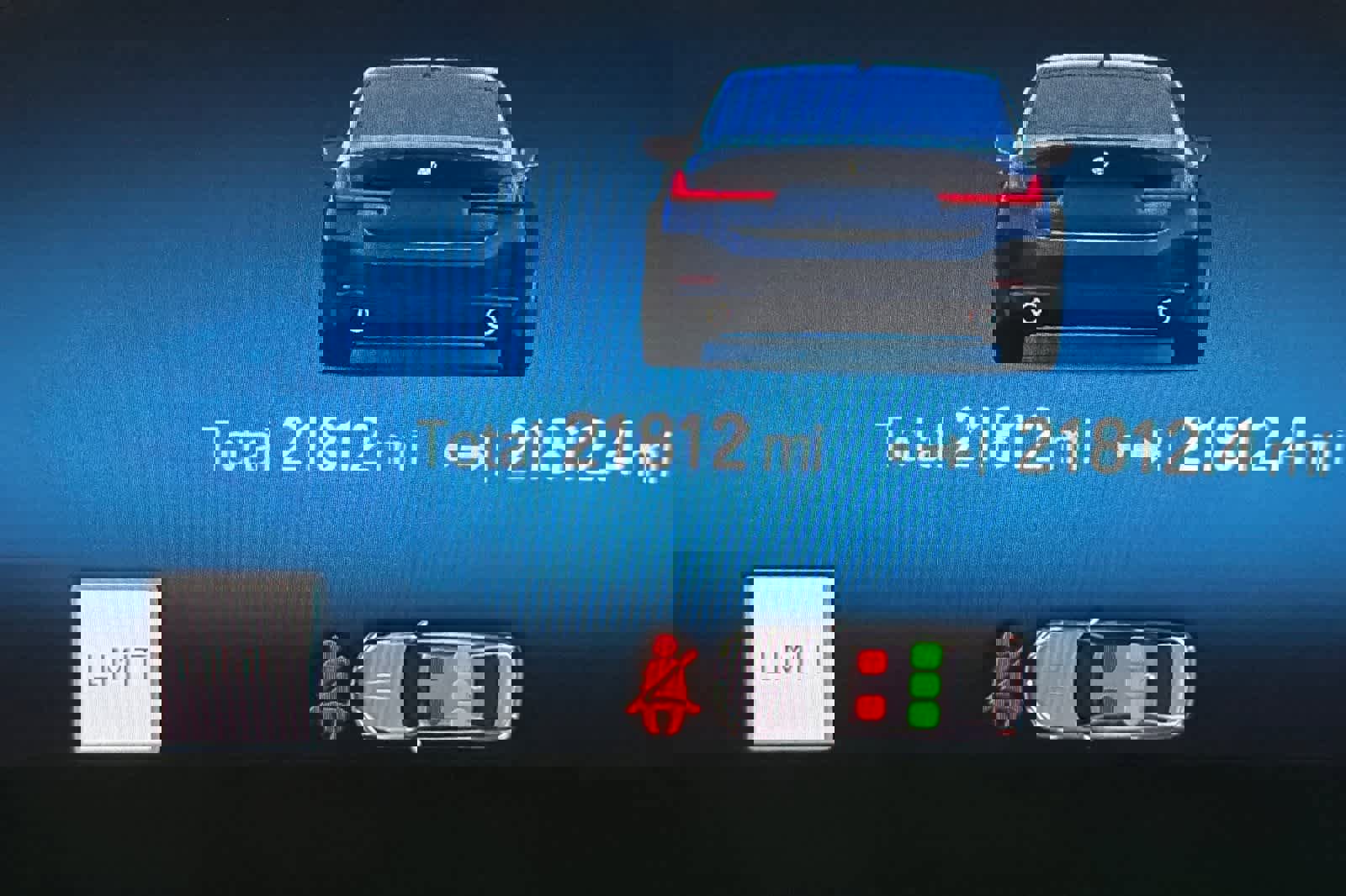 Used 2023 BMW 330i Sedan w/ Premium Package image 25