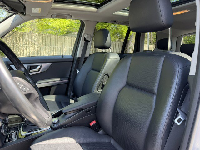 Used 2012 Mercedes-Benz GLK 350 4MATIC image 19