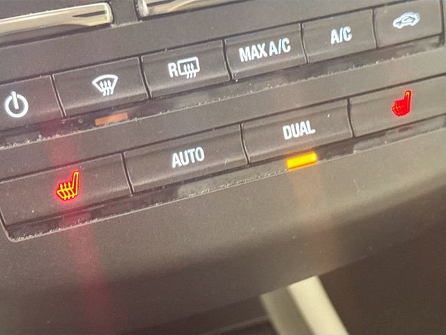 Used 2017 Lincoln MKC Premiere image 24