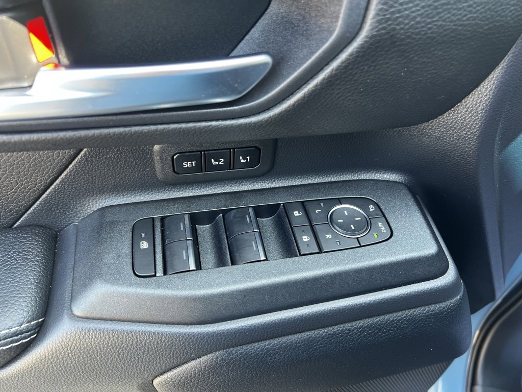 Certified 2024 Toyota Land Cruiser image 10