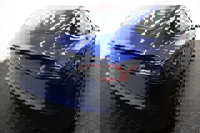 Used 2018 Tesla Model 3 Long Range image 6