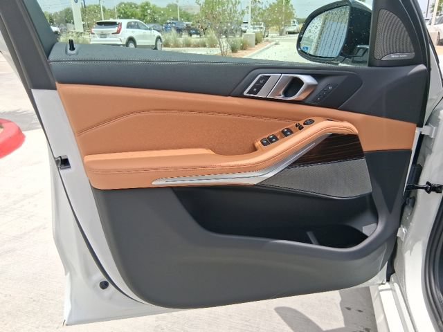 New 2026 BMW X5 sDrive40i w/ M Sport Package RWD image 13
