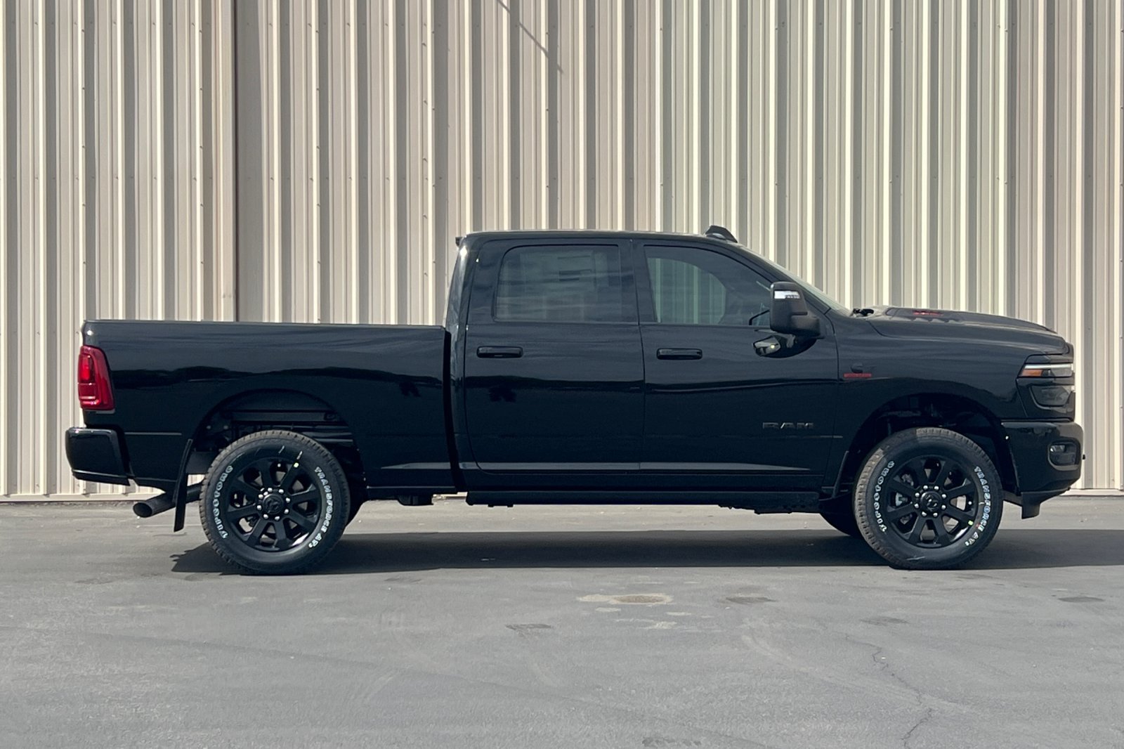 New 2027 RAM 2500 Laramie AWD/4WD image 2