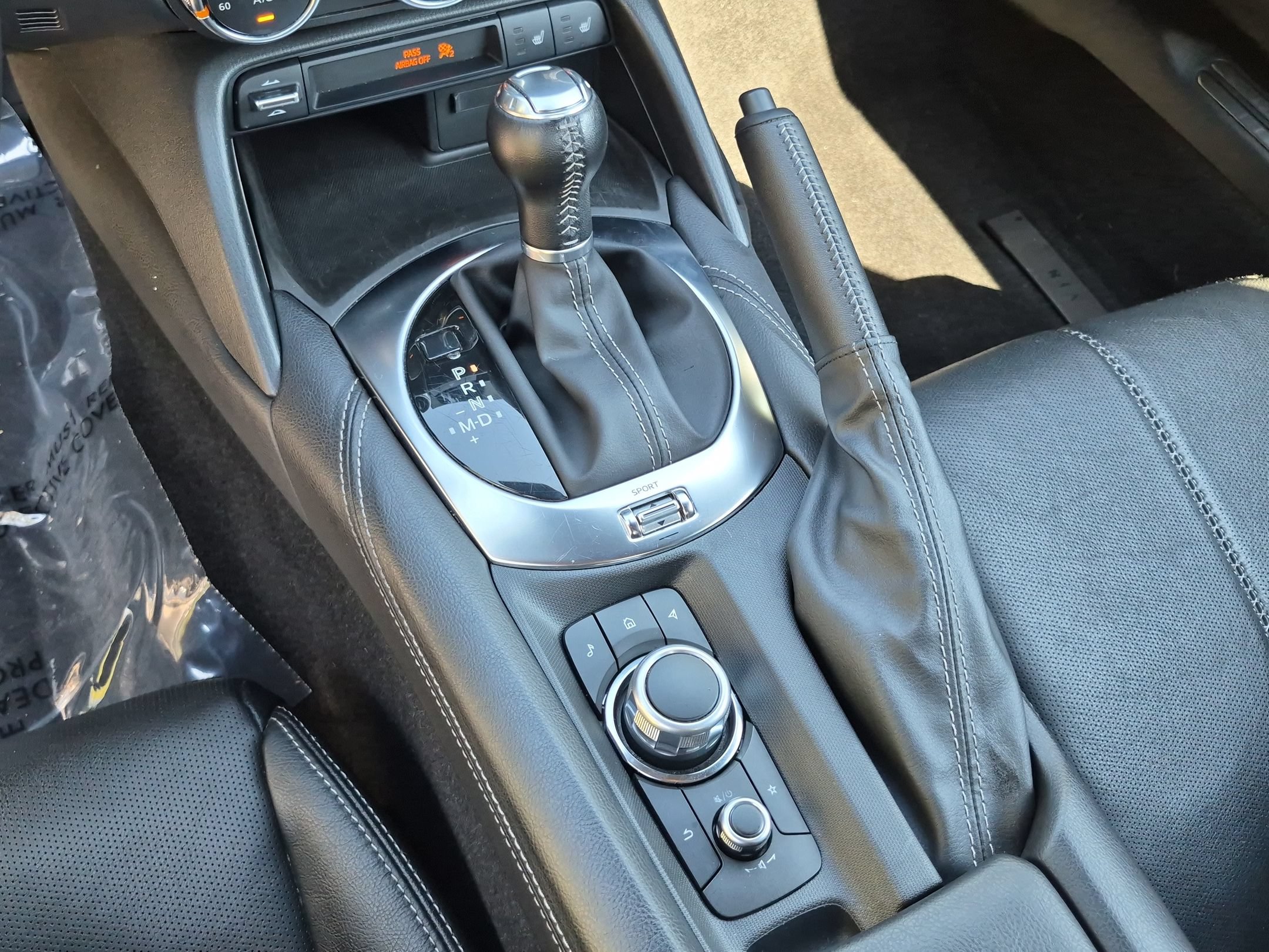 Used 2025 MAZDA MX-5 Miata RF Grand Touring RWD image 17
