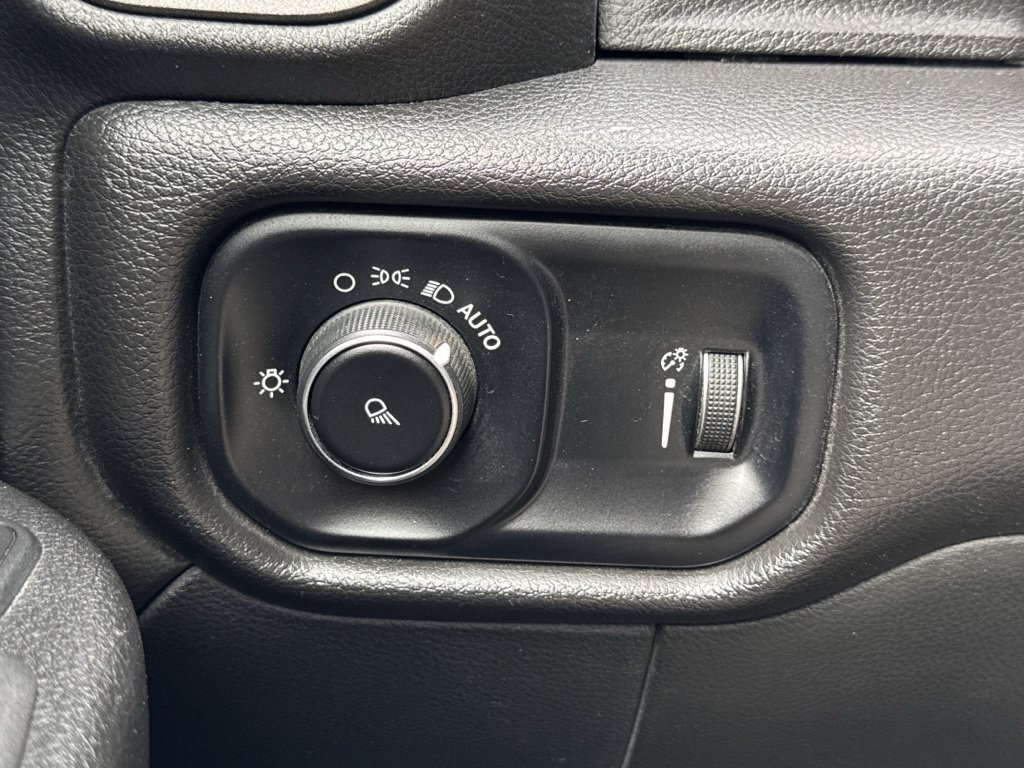 Used 2024 RAM 3500 Tradesman AWD/4WD image 15