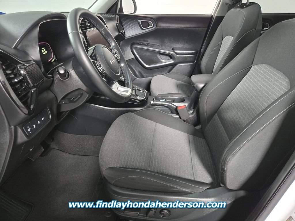 Used 2023 Kia Soul EX FWD image 15