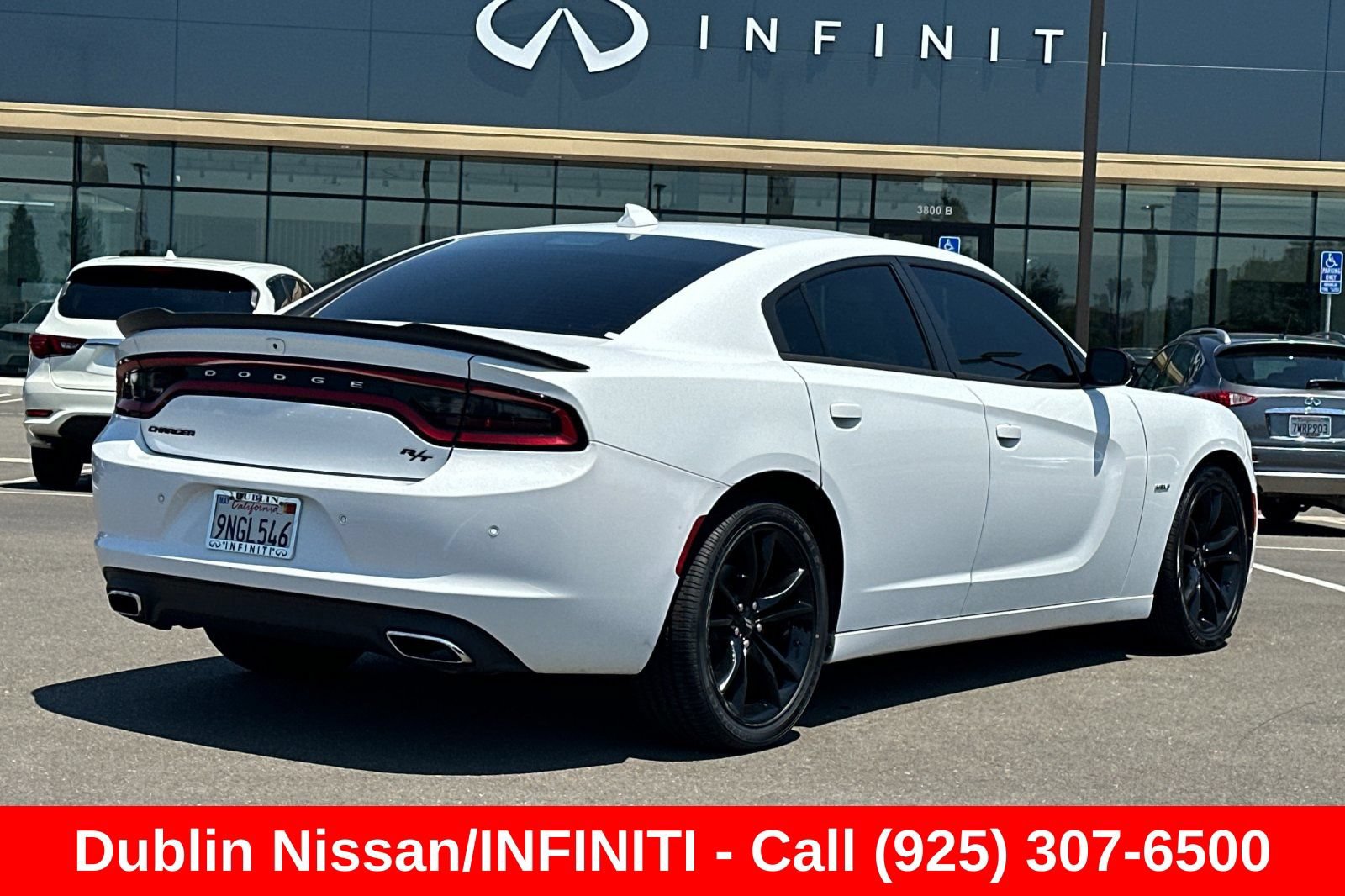 Used 2018 Dodge Charger R/T w/ Blacktop Package RWD image 4