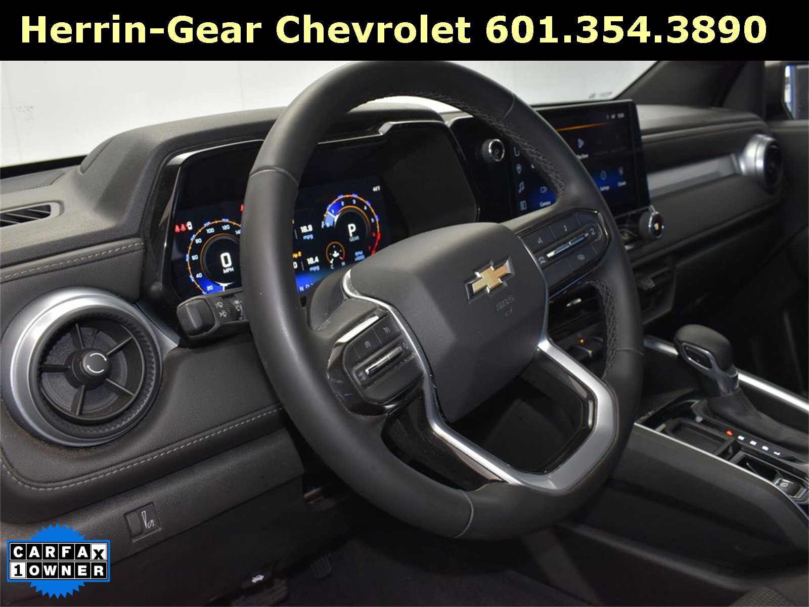 Used 2024 Chevrolet Colorado LT w/ LT Convenience Package II image 12