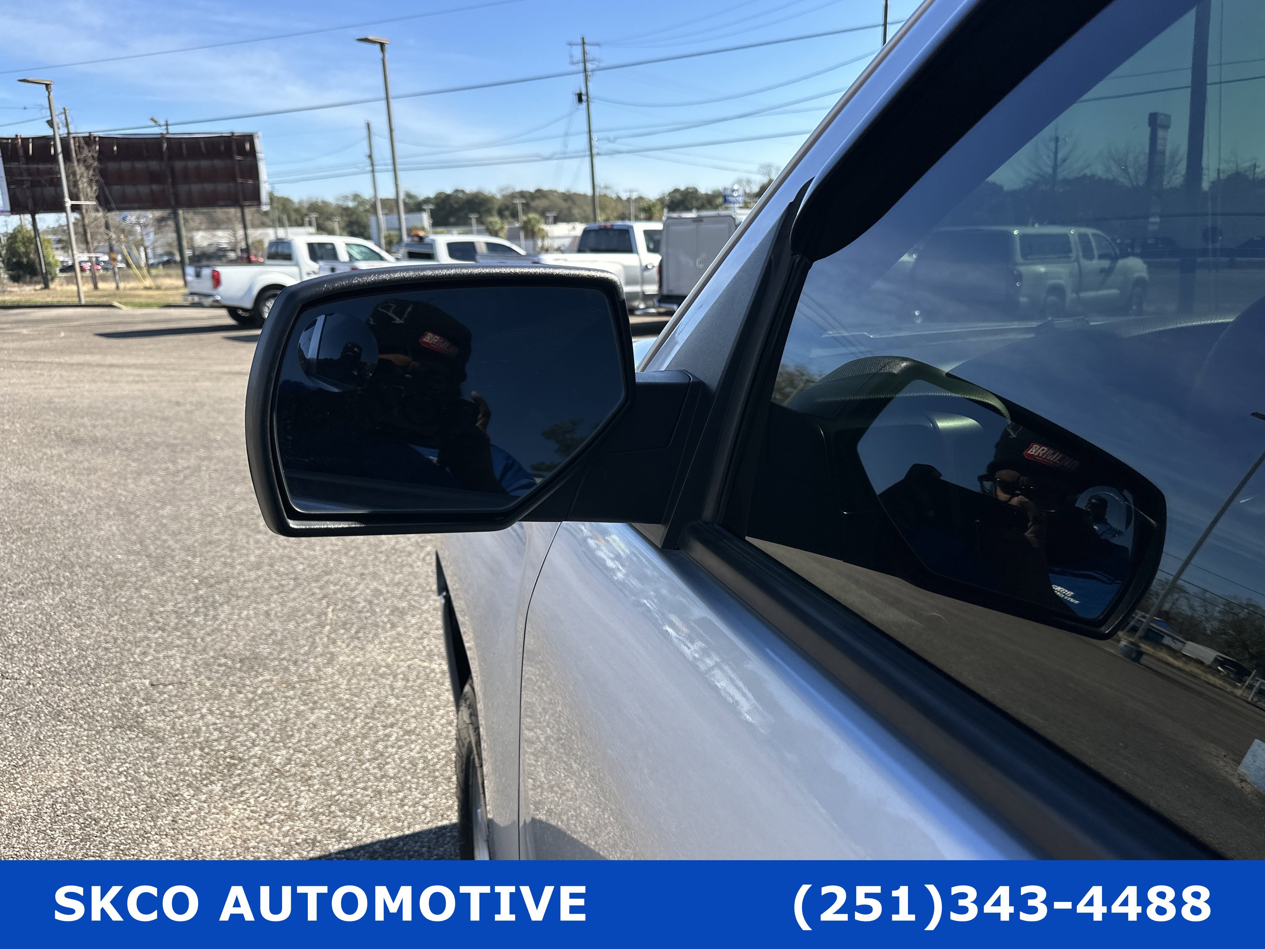 Used 2018 Chevrolet Silverado 1500 Custom w/ Custom Value Package image 10