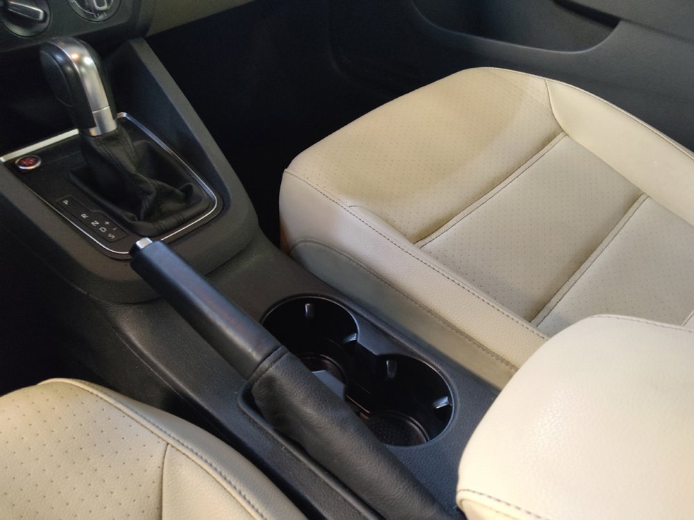 Used 2017 Volkswagen Jetta SE FWD image 26