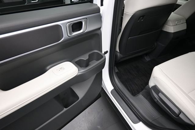 Used 2025 Hyundai Santa Fe SEL FWD image 20
