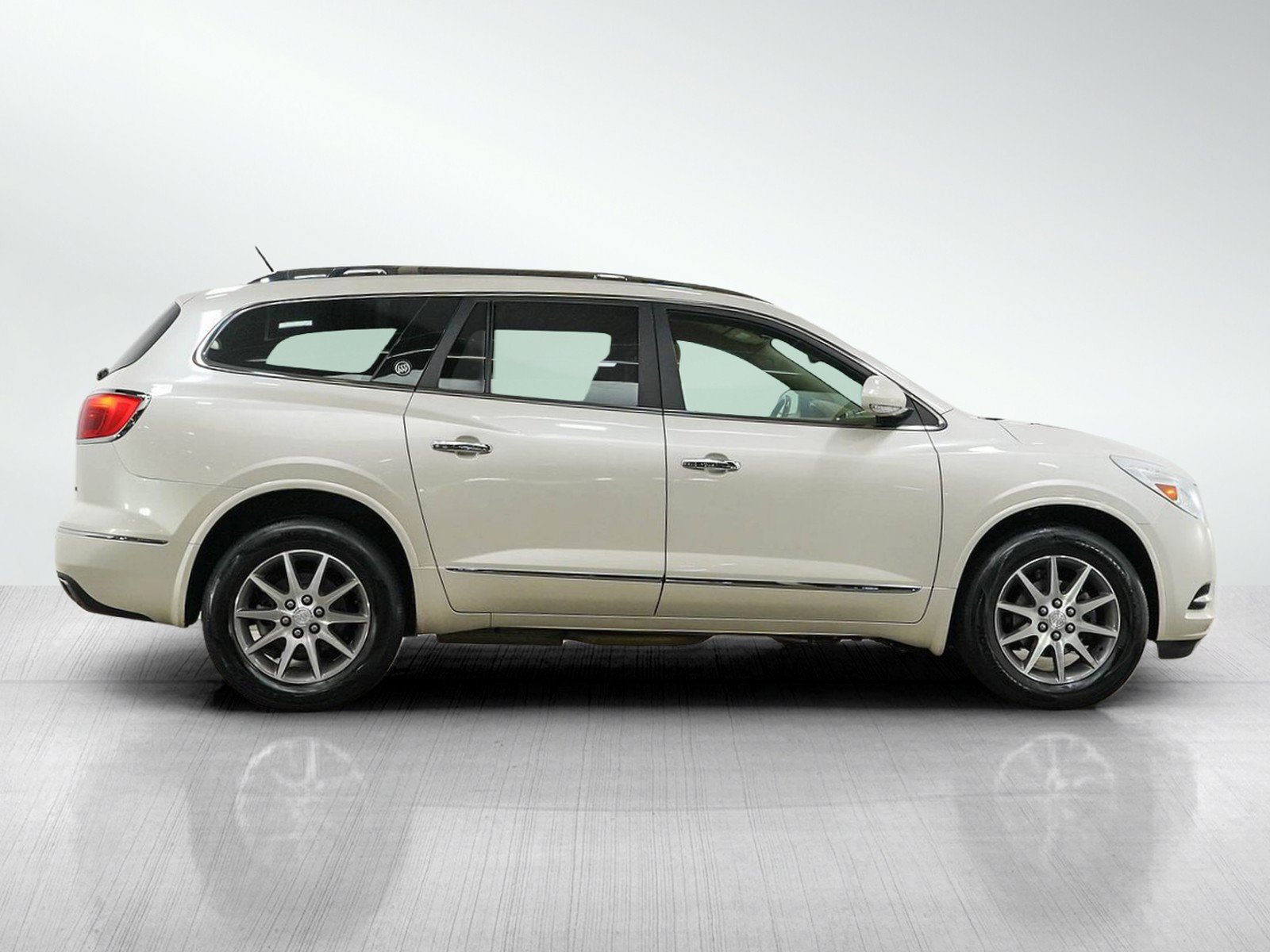 Used 2014 Buick Enclave Leather FWD image 6