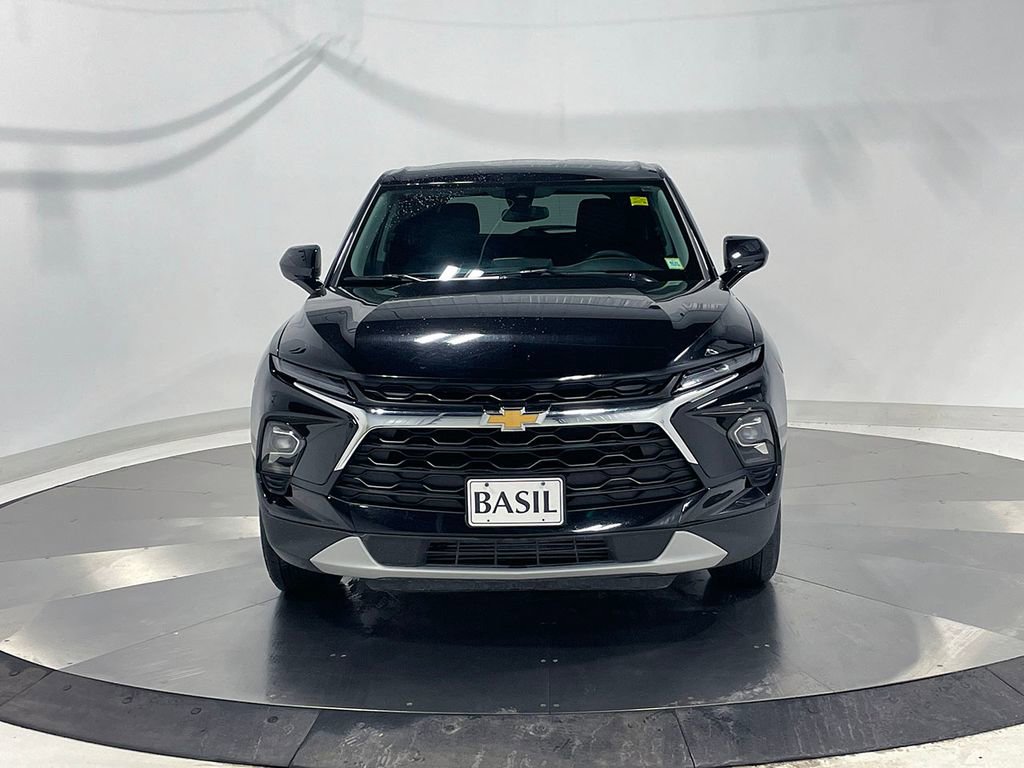 Used 2025 Chevrolet Blazer LT image 9