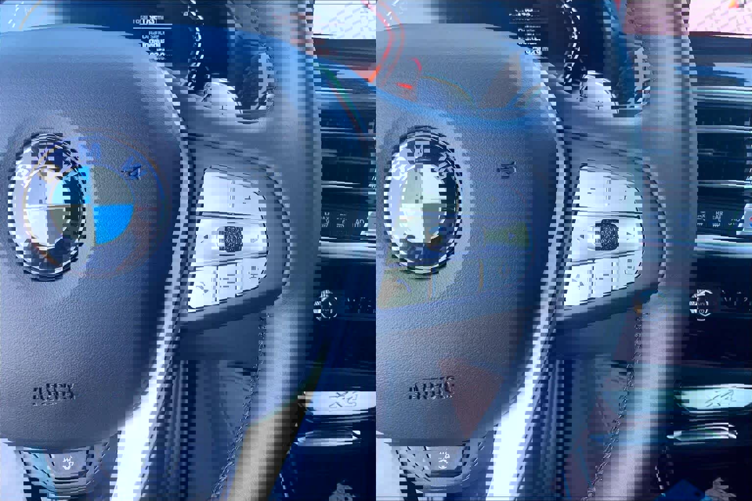 Used 2024 BMW X4 xDrive30i w/ Premium Package image 22