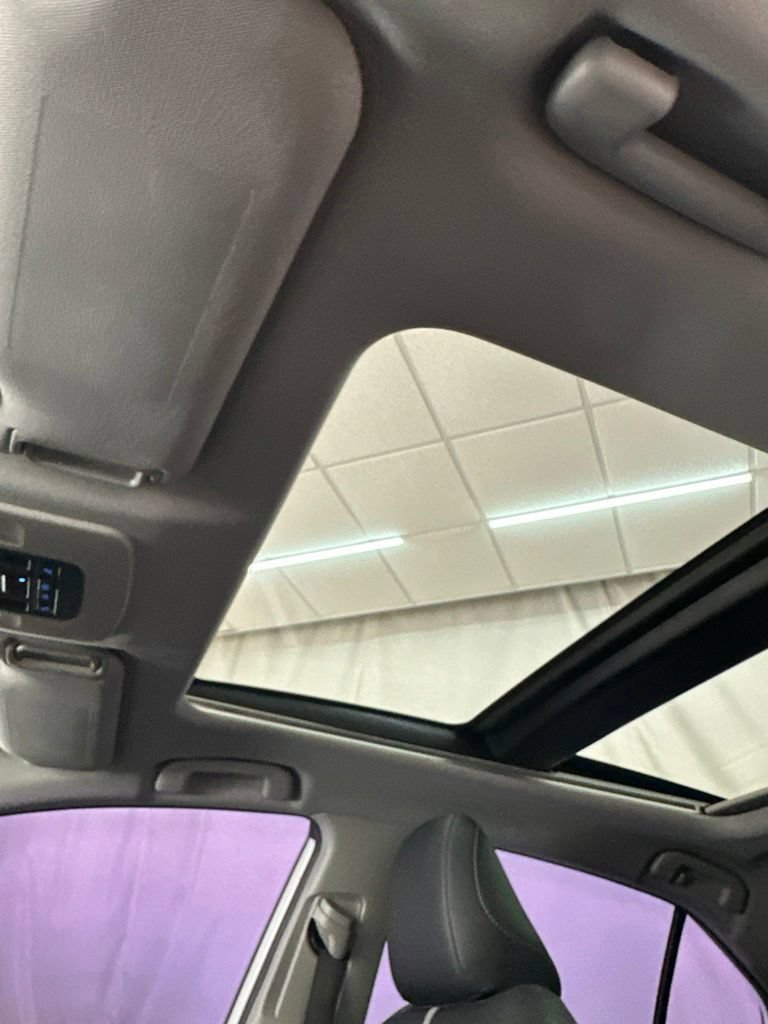 Used 2019 Toyota Camry XSE FWD image 23
