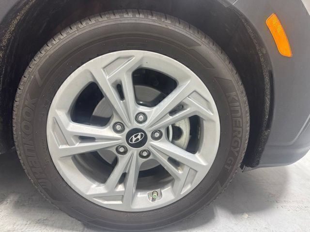 Used 2023 Hyundai Kona SEL w/ Convenience Package FWD image 4