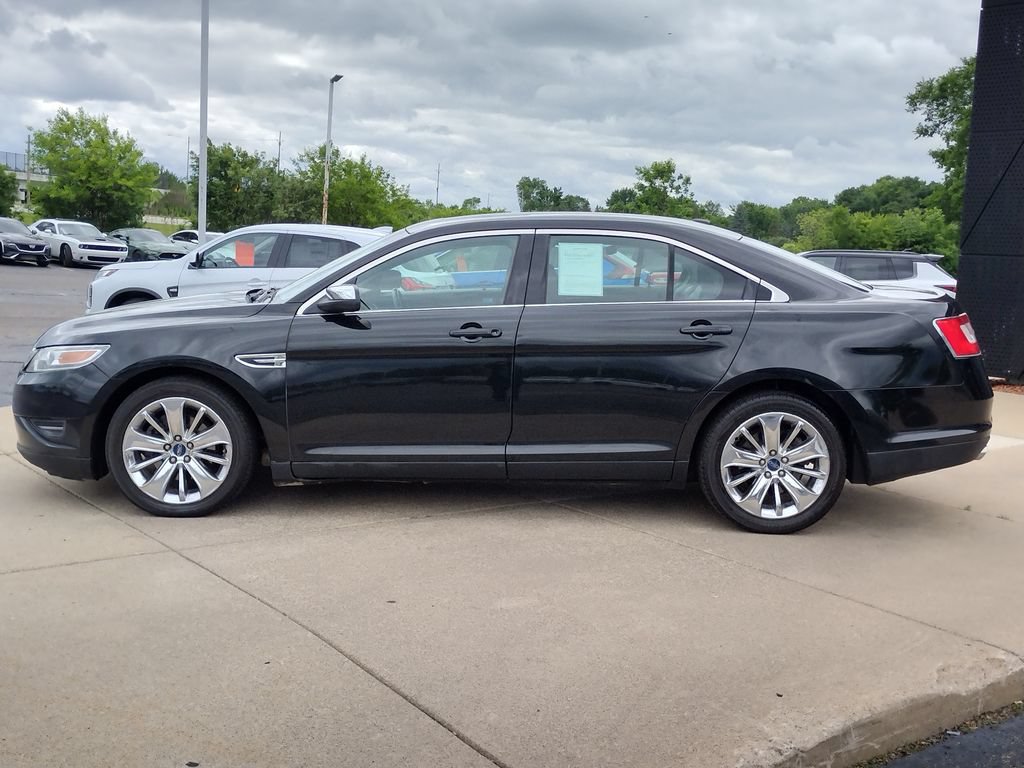 Used 2012 Ford Taurus Limited AWD/4WD image 18