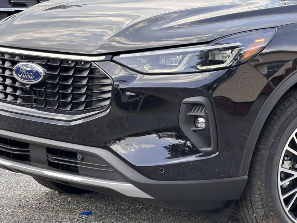 New 2025 Ford Escape SE w/ PHEV Premium Package video 2