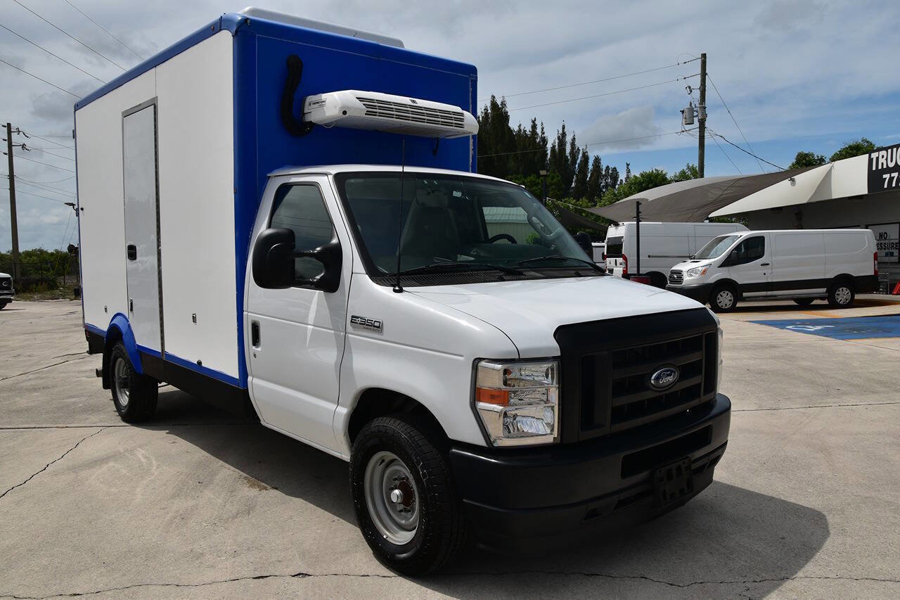 Used 2023 Ford E-350 and Econoline 350 Super Duty w/ Power Windows & Locks Group RWD image 1