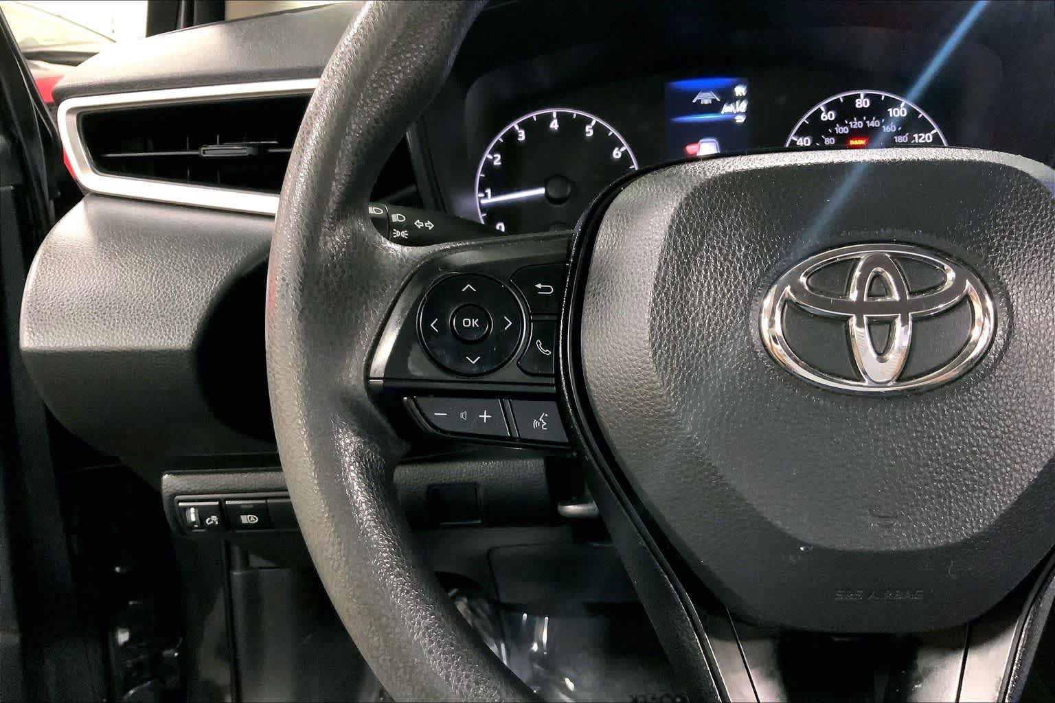 Used 2023 Toyota Corolla LE FWD image 24