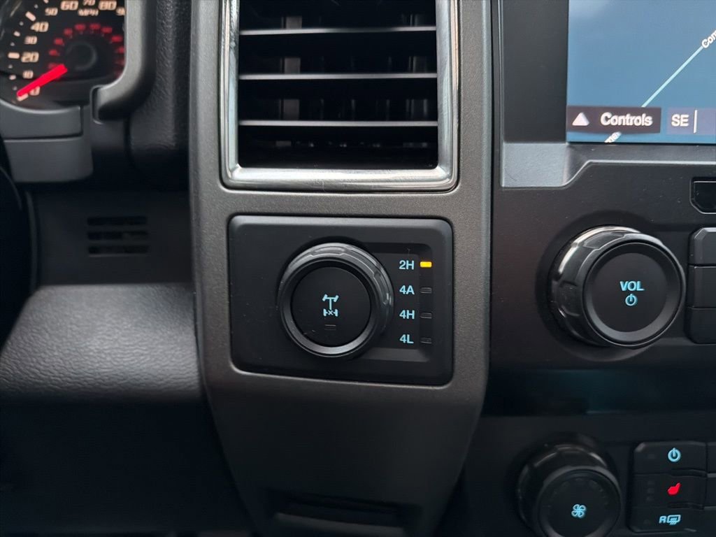 Used 2019 Ford F150 Raptor w/ Equipment Group 801A Mid image 33