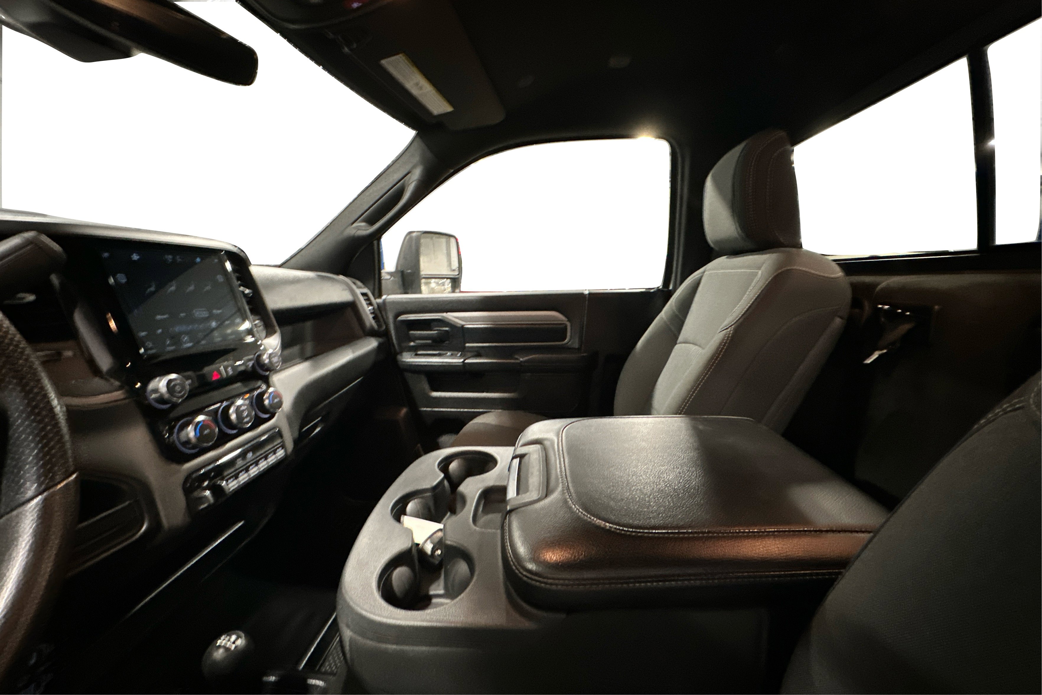 Used 2023 RAM 3500 Tradesman image 41