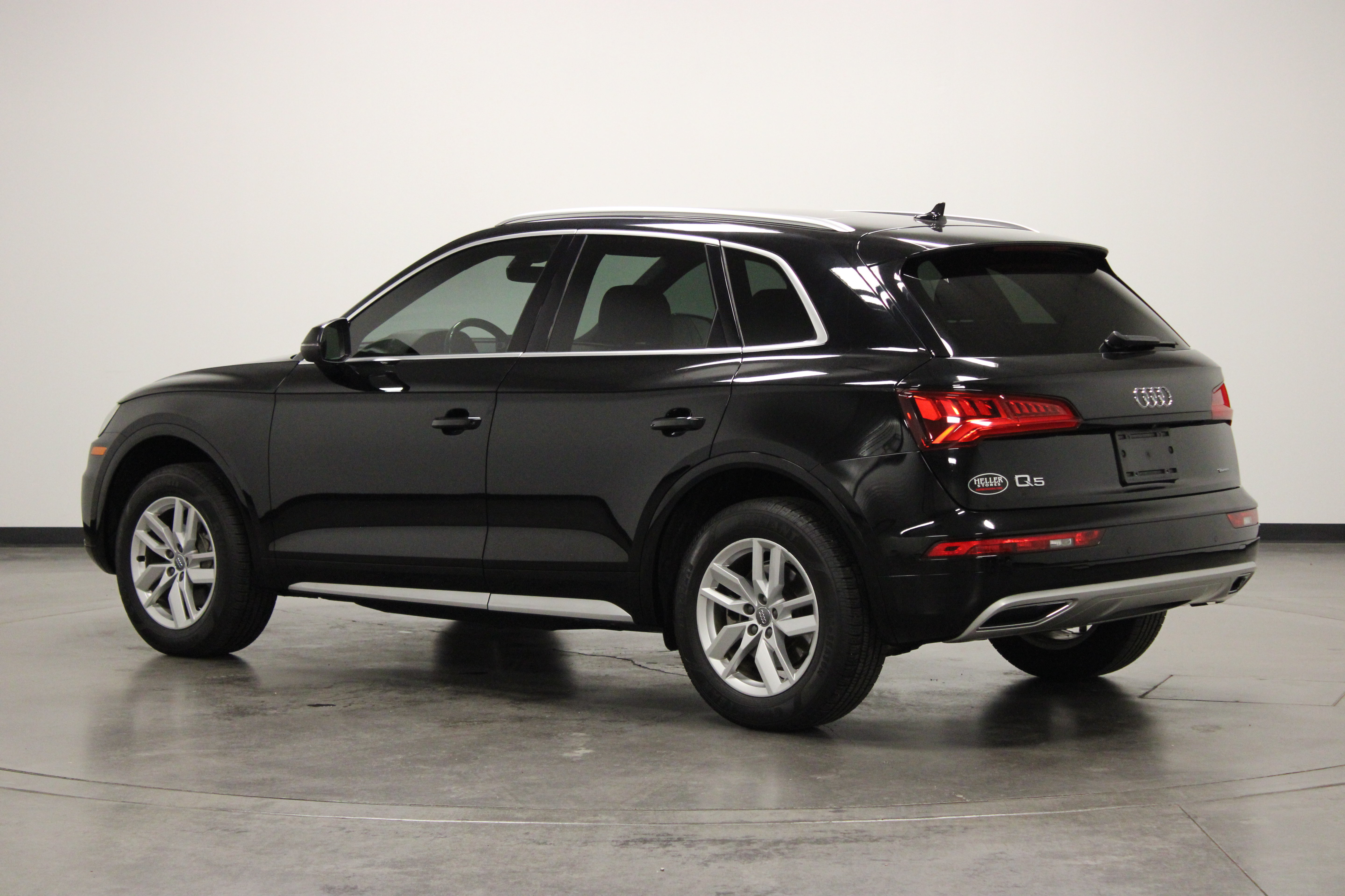 Used 2020 Audi Q5 2.0T Premium w/ Convenience Package AWD/4WD image 6