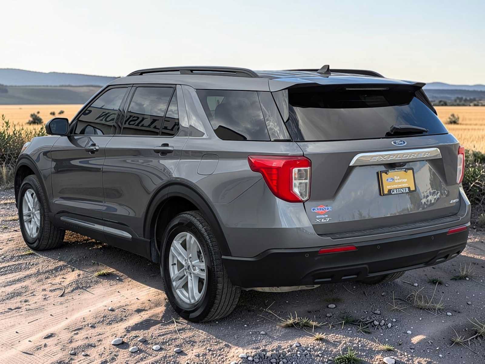 Certified 2024 Ford Explorer XLT AWD/4WD image 3