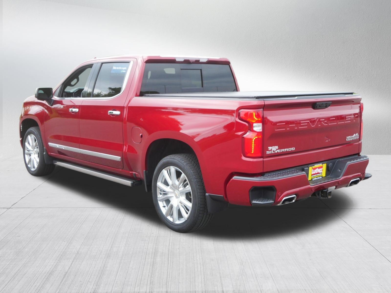 Certified 2025 Chevrolet Silverado 1500 High Country AWD/4WD image 5