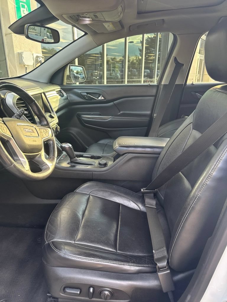 Used 2017 GMC Acadia SLT AWD/4WD image 6